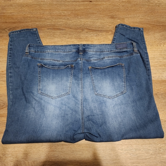 Plus Skinny Jeans Size 22 - Picture 2 of 8